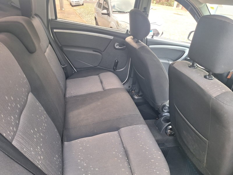 LOGAN 1.6 EXPRESSION 8V FLEX 4P MANUAL - 2013 - CAXIAS DO SUL