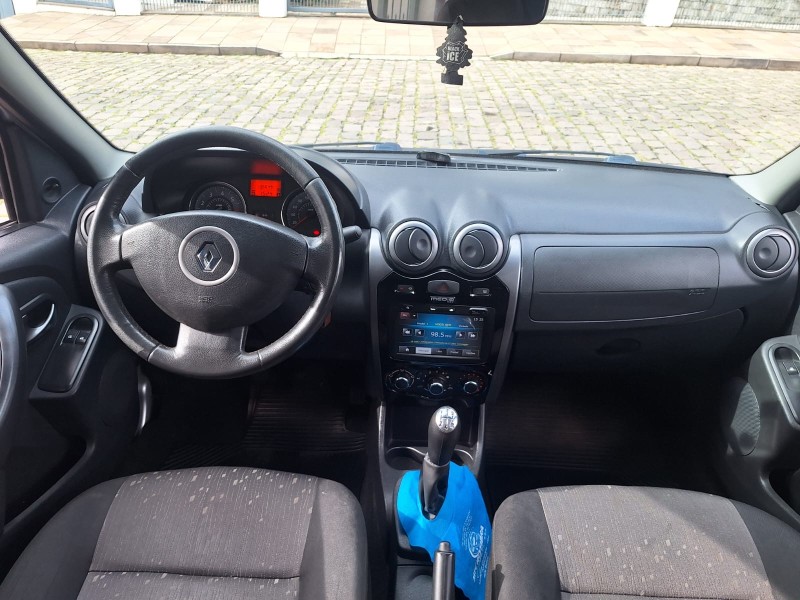 LOGAN 1.6 EXPRESSION 8V FLEX 4P MANUAL - 2013 - CAXIAS DO SUL