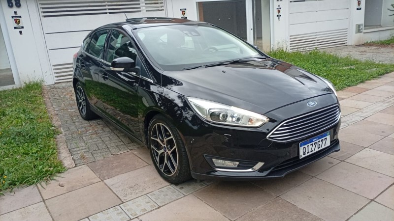 FOCUS 2.0 TITANIUM PLUS FASTBACK 16V FLEX 4P AUTOMÁTICO - 2016 - FARROUPILHA