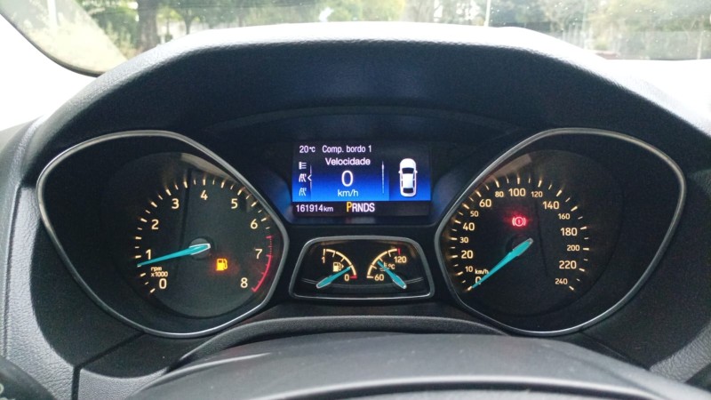FOCUS 2.0 TITANIUM PLUS FASTBACK 16V FLEX 4P AUTOMÁTICO - 2016 - FARROUPILHA