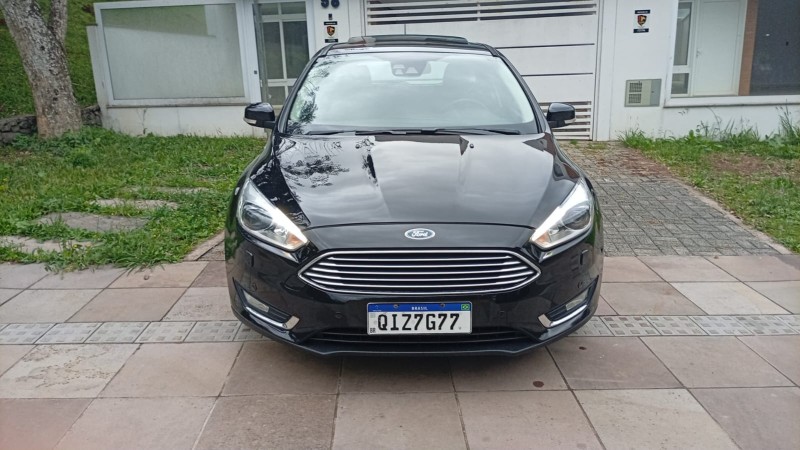 FOCUS 2.0 TITANIUM PLUS FASTBACK 16V FLEX 4P AUTOMÁTICO - 2016 - FARROUPILHA