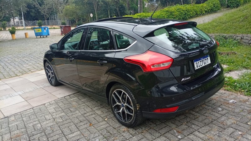 FOCUS 2.0 TITANIUM PLUS FASTBACK 16V FLEX 4P AUTOMÁTICO - 2016 - FARROUPILHA