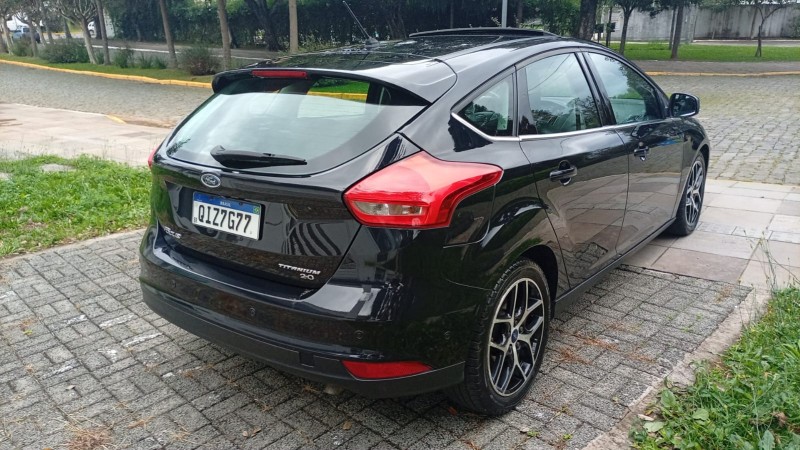 FOCUS 2.0 TITANIUM PLUS FASTBACK 16V FLEX 4P AUTOMÁTICO - 2016 - FARROUPILHA