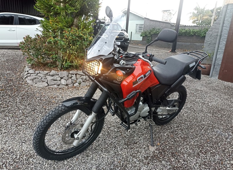 XTZ 250 TÉNÉRÉ