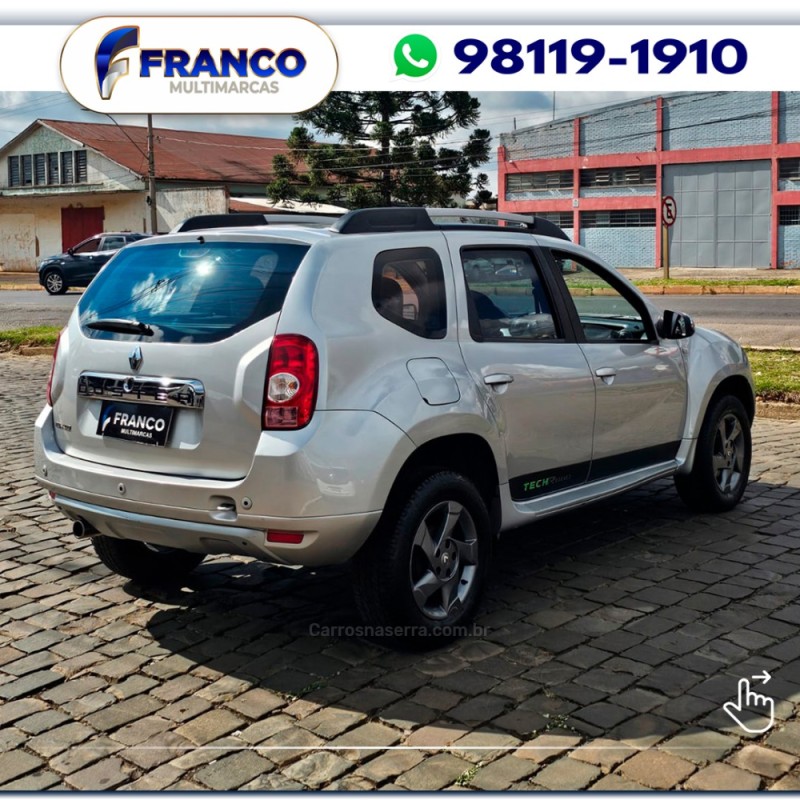 DUSTER 2.0 TECH ROAD II 4X2 16V FLEX 4P AUTOMÁTICO - 2013 - VACARIA