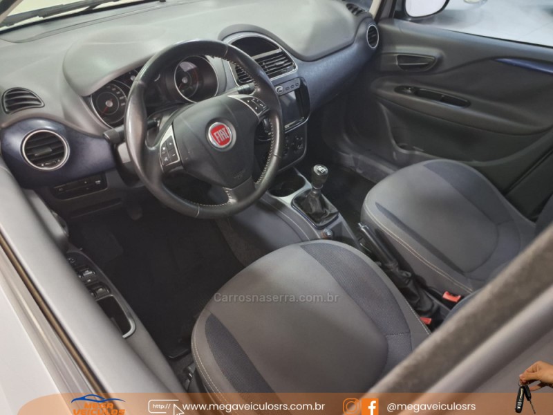 PUNTO 1.4 ATTRACTIVE 8V FLEX 4P MANUAL - 2014 - BENTO GONçALVES