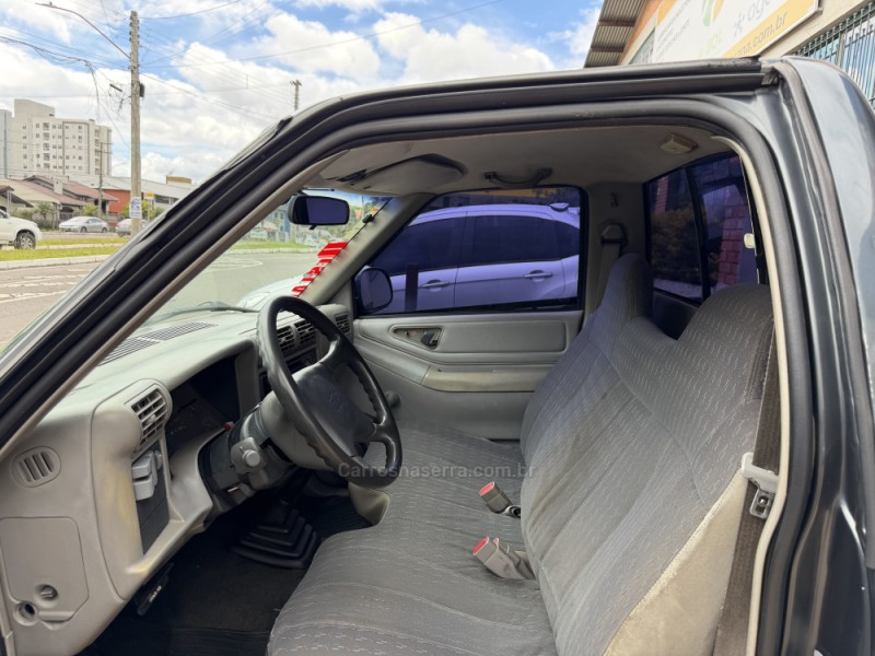 S10 2.2 EFI STD 4X2 CS 8V GASOLINA 2P MANUAL - 1996 - CAXIAS DO SUL