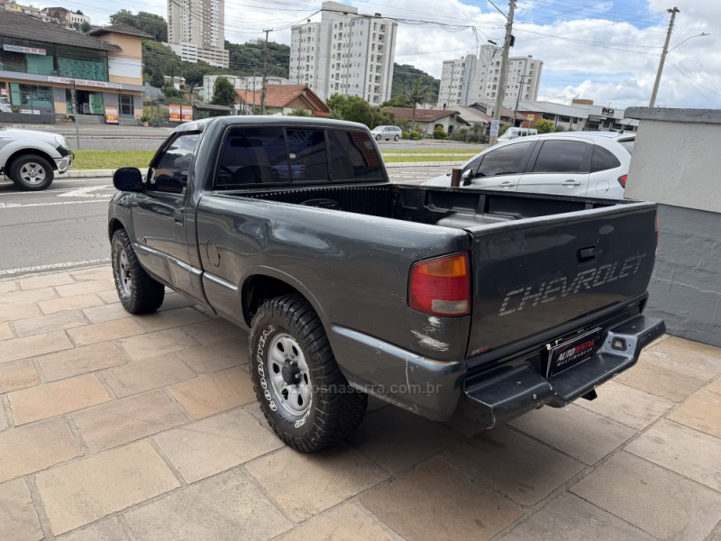 S10 2.2 EFI STD 4X2 CS 8V GASOLINA 2P MANUAL - 1996 - CAXIAS DO SUL