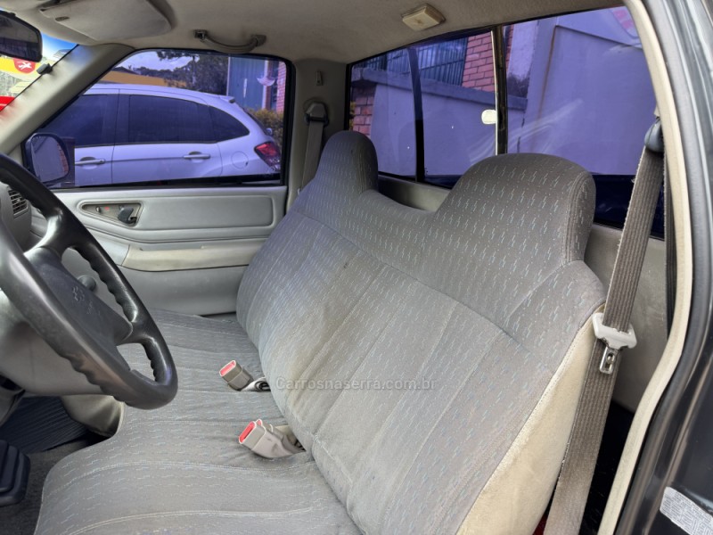 S10 2.2 EFI STD 4X2 CS 8V GASOLINA 2P MANUAL - 1996 - CAXIAS DO SUL