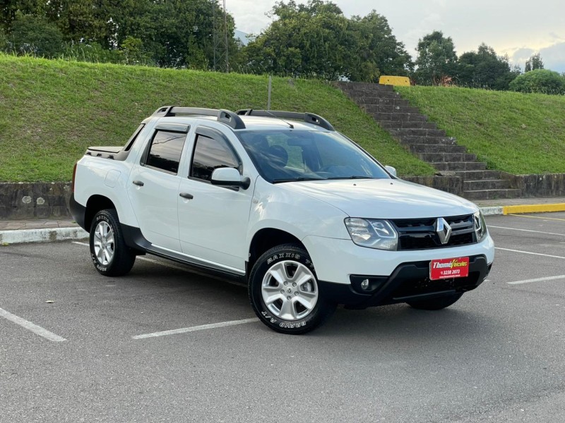 OROCH 1.6 16V EXPRESSION FLEX 4P MANUAL - 2017 - CAXIAS DO SUL