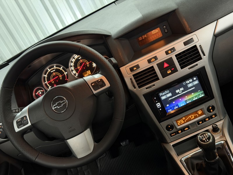 VECTRA 2.0 MPFI ELEGANCE 8V FLEX 4P MANUAL - 2010 - CAXIAS DO SUL