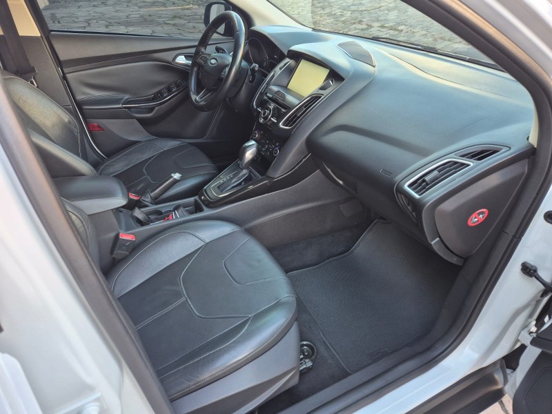 FOCUS 2.0 TITANIUM 16V FLEX 4P AUTOMÁTICO - 2016 - CAXIAS DO SUL