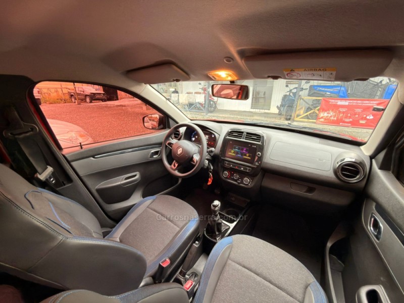 KWID 1.0 12V SCE FLEX INTENSE MANUAL - 2024 - CANELA