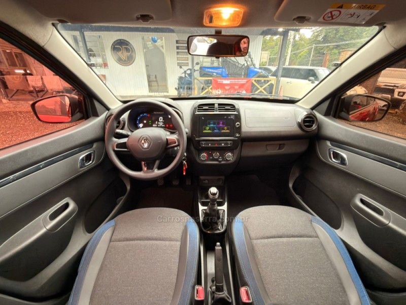 KWID 1.0 12V SCE FLEX INTENSE MANUAL - 2024 - CANELA