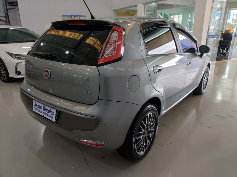 PUNTO 1.6 ESSENCE 16V FLEX 4P MANUAL - 2017 - BENTO GONçALVES