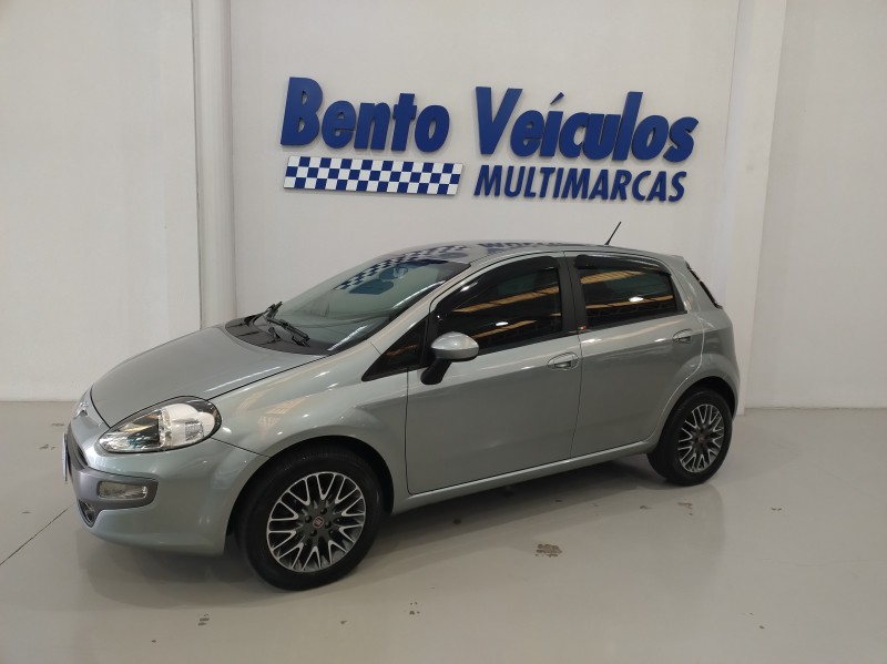 PUNTO 1.6 ESSENCE 16V FLEX 4P MANUAL - 2017 - BENTO GONçALVES