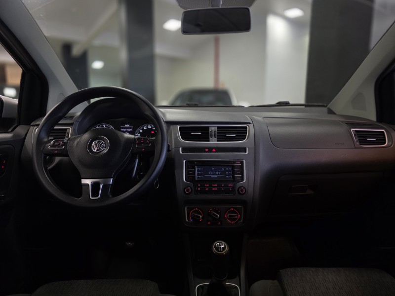 FOX 1.0 MI 8V FLEX 4P MANUAL - 2014 - CAXIAS DO SUL