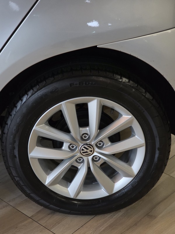 FOX 1.0 MI 8V FLEX 4P MANUAL - 2014 - CAXIAS DO SUL