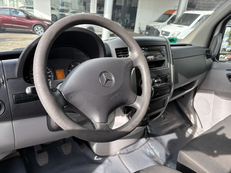 SPRINTER 2.2 415 CDI FURGÃO EXTRA LONGO TETO ALTO 3P DIESEL MANUAL - 2017 - FARROUPILHA