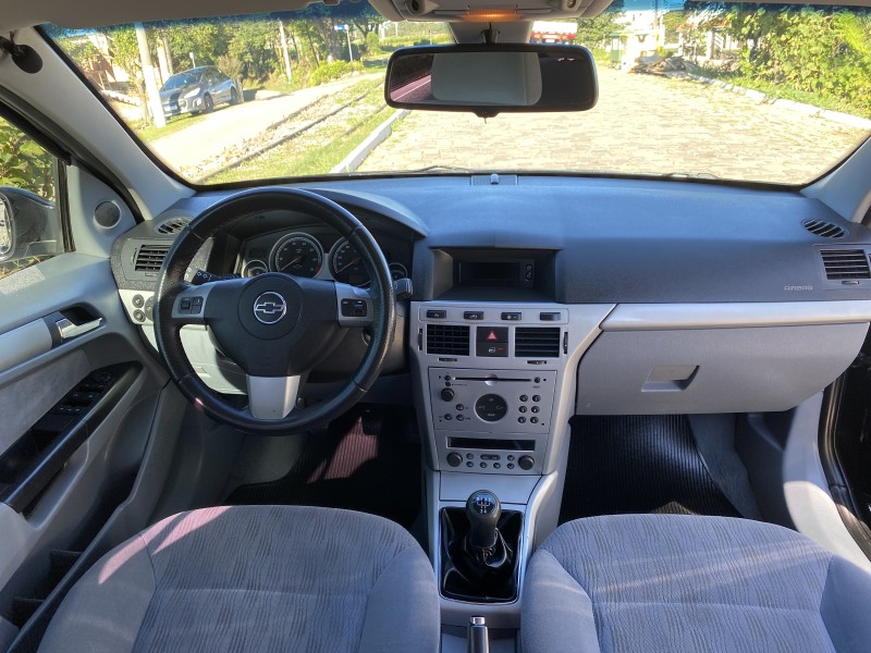 VECTRA 2.0 MPFI ELEGANCE 8V FLEX 4P MANUAL - 2006 - CARLOS BARBOSA