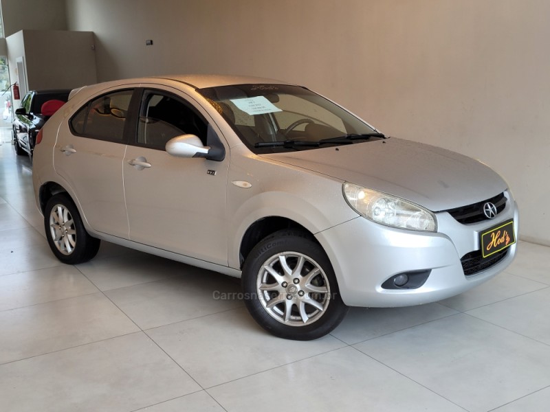 J3 1.4 16V GASOLINA 4P MANUAL - 2012 - CANELA