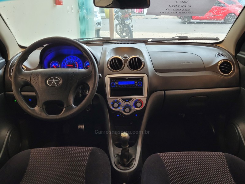 J3 1.4 16V GASOLINA 4P MANUAL - 2012 - CANELA