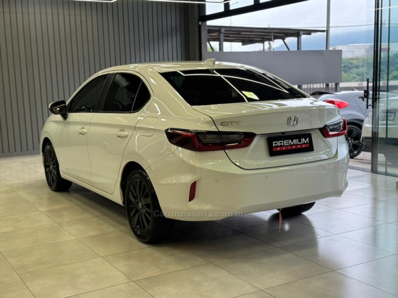 CITY 1.5 SEDAN TOURING 16V FLEX 4P AUTOMÁTICO - 2023 - DOIS IRMãOS