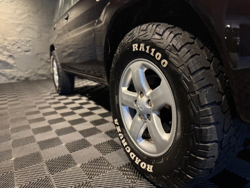 PAJERO TR4 2.0 4X4 16V 133CV FLEX 4P AUTOMÁTICO - 2009 - FARROUPILHA