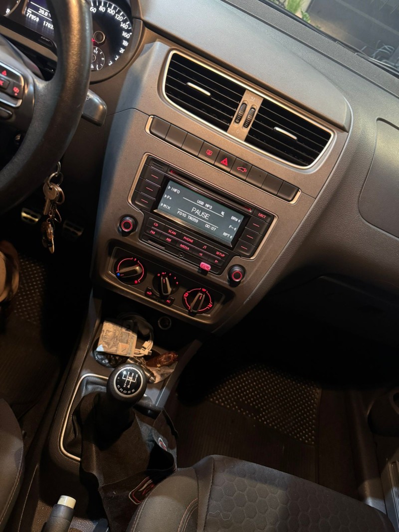 CROSSFOX 1.6 MI FLEX 8V 4P MANUAL - 2014 - ANTôNIO PRADO