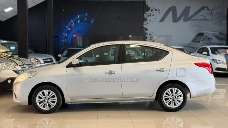 VERSA 1.6 16V FLEX SV 4P MANUAL - 2014 - ESTâNCIA VELHA