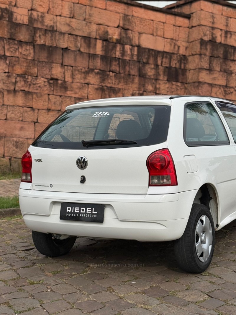 GOL 1.0 MI 16V GASOLINA 2P MANUAL - 2011 - VENâNCIO AIRES