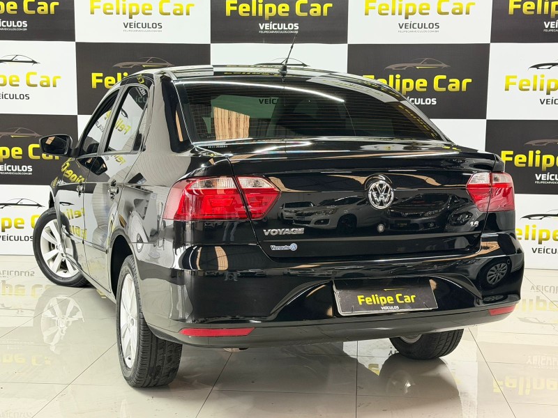 VOYAGE 1.6 MI TREND 8V FLEX 4P MANUAL - 2014 - CAXIAS DO SUL