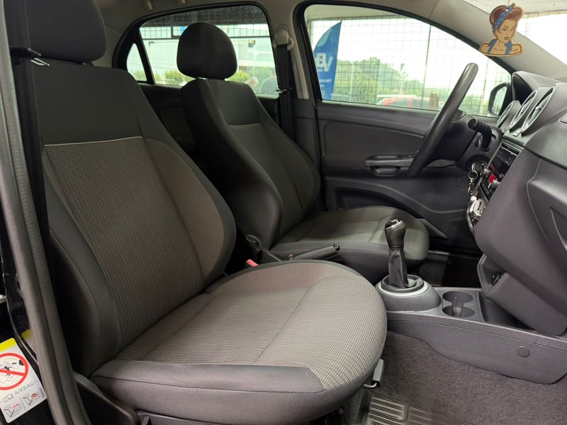 VOYAGE 1.6 MI TREND 8V FLEX 4P MANUAL - 2014 - CAXIAS DO SUL