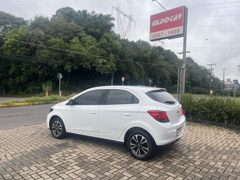 ONIX 1.4 MPFI LTZ 8V FLEX 4P MANUAL - 2015 - CAMPO BOM