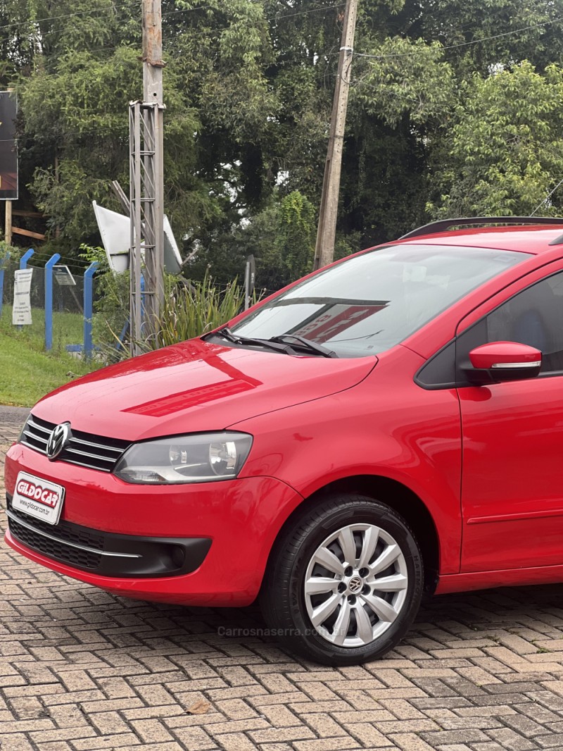 SPACEFOX 1.6 MI 8V FLEX 4P MANUAL - 2011 - CAMPO BOM