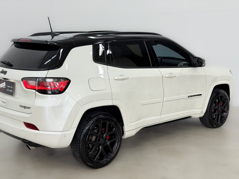 COMPASS 2.0 BLACKHAWK 4 TURBO GASOLINA 4P AUTOMÁTICO - 2025 - CAXIAS DO SUL