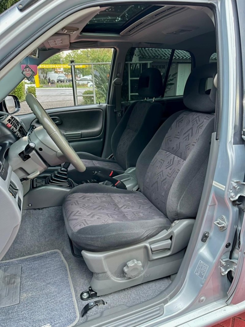 TRACKER 2.0 4X4 16V GASOLINA 4P MANUAL - 2008 - ROLANTE