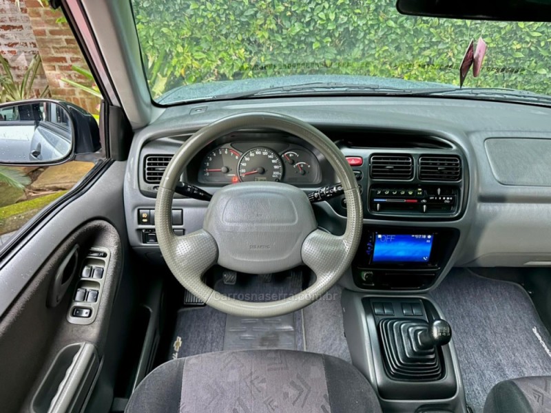 TRACKER 2.0 4X4 16V GASOLINA 4P MANUAL - 2008 - ROLANTE