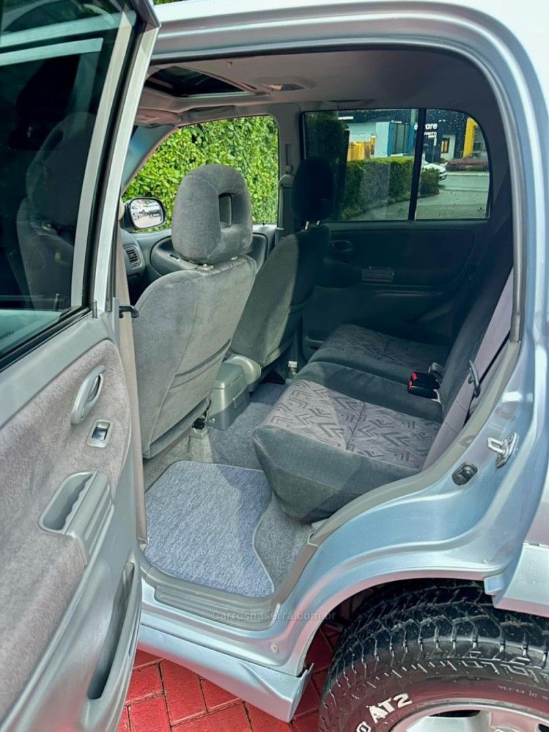 TRACKER 2.0 4X4 16V GASOLINA 4P MANUAL - 2008 - ROLANTE