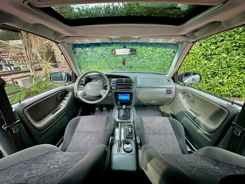 TRACKER 2.0 4X4 16V GASOLINA 4P MANUAL - 2008 - ROLANTE