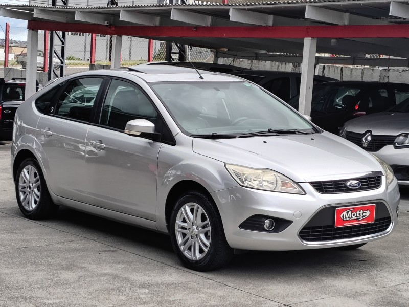 FOCUS 2.0 GHIA 16V GASOLINA 4P MANUAL - 2009 - CAXIAS DO SUL