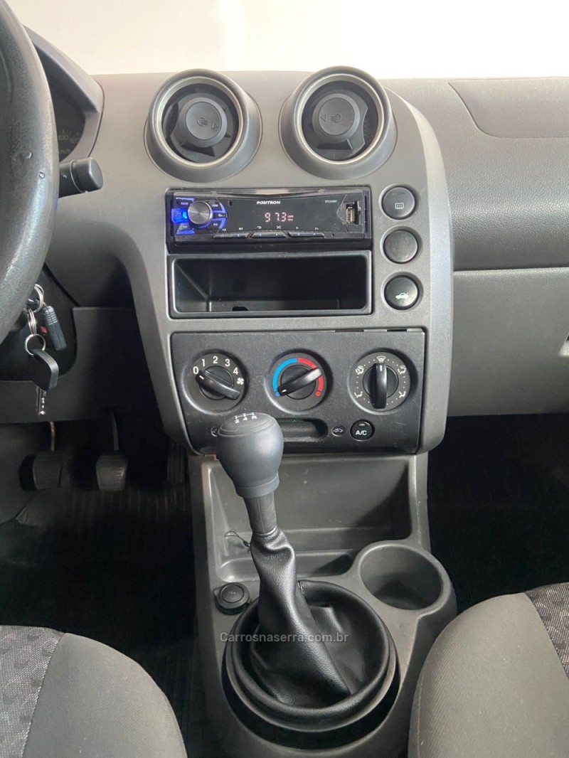 FIESTA 1.0 MPI 8V GASOLINA 4P MANUAL - 2006 - BENTO GONçALVES
