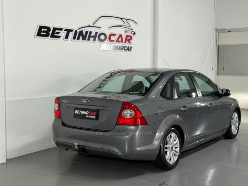 FOCUS 2.0 GLX 16V FLEX 4P MANUAL - 2012 - ESTâNCIA VELHA
