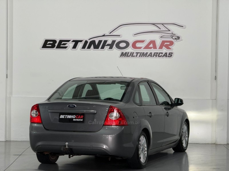 FOCUS 2.0 GLX 16V FLEX 4P MANUAL - 2012 - ESTâNCIA VELHA