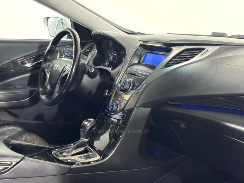 AZERA 3.0 MPFI GLS V6 24V GASOLINA 4P AUTOMÁTICO - 2012 - ESTâNCIA VELHA