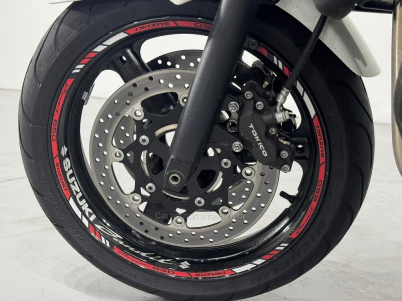 BANDIT 650 - 2016 - ESTâNCIA VELHA