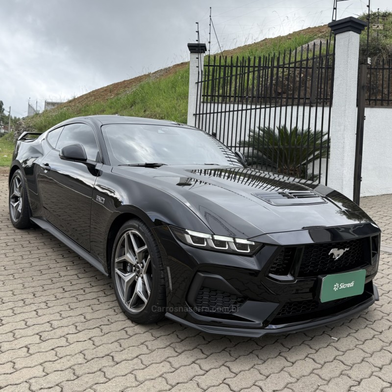 MUSTANG 5.0 GT PERFORMANCE V8 GASOLINA 4P AUTOMÁTICO - 2024 - CAXIAS DO SUL