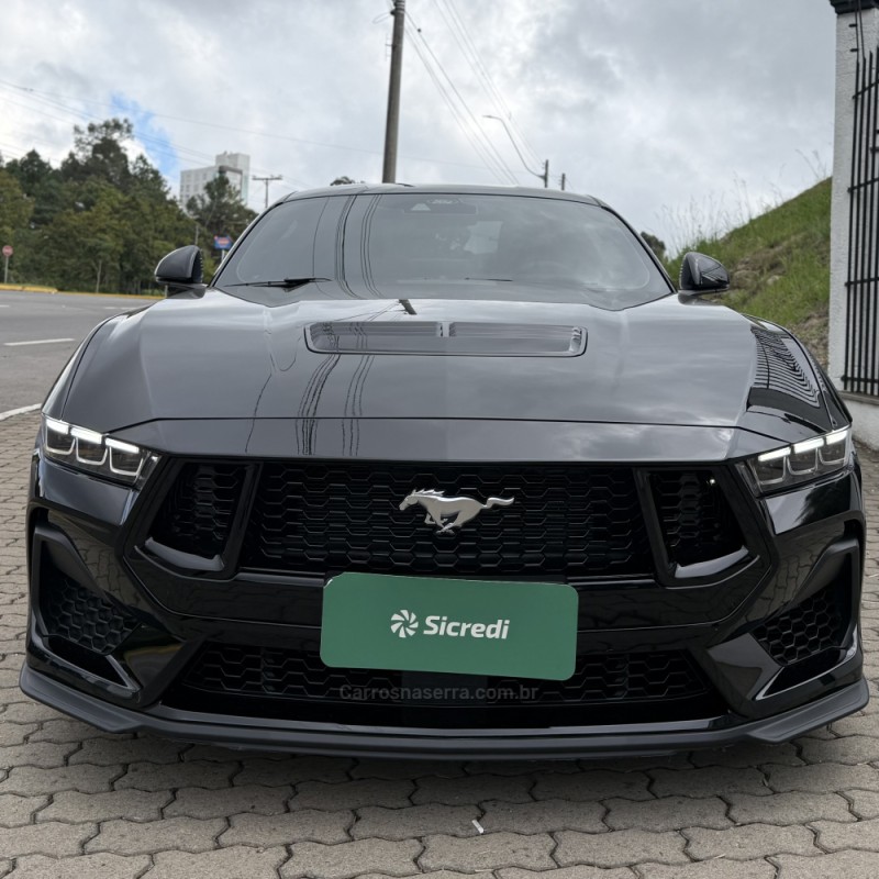 MUSTANG 5.0 GT PERFORMANCE V8 GASOLINA 4P AUTOMÁTICO - 2024 - CAXIAS DO SUL