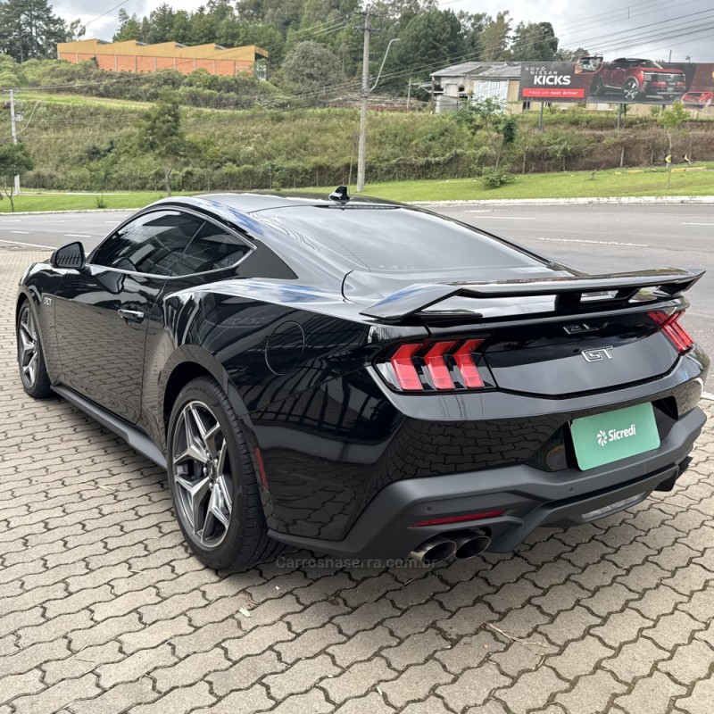 MUSTANG 5.0 GT PERFORMANCE V8 GASOLINA 4P AUTOMÁTICO - 2024 - CAXIAS DO SUL