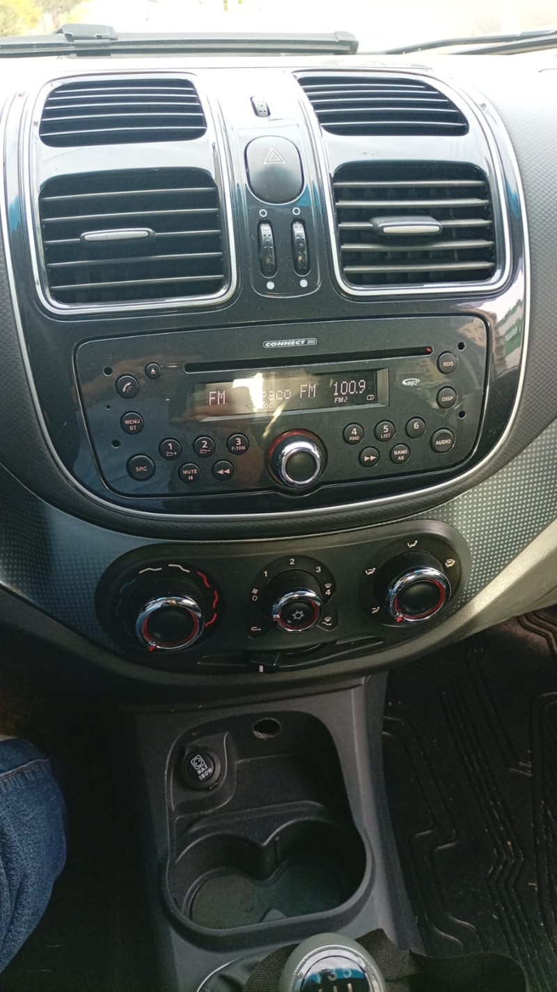 GRAND SIENA 1.4 MPI ATTRACTIVE 8V FLEX 4P MANUAL - 2016 - FARROUPILHA